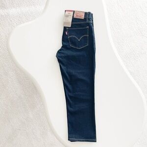 Levi’s 311 Shaping Skinny Capris